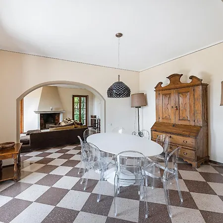 Mariavittoria Villa *