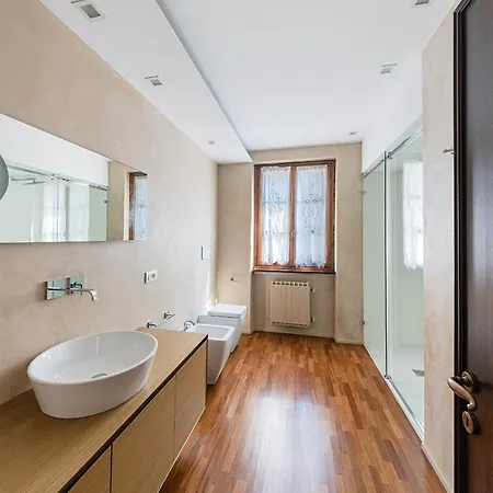 Mariavittoria * Gardone Riviera