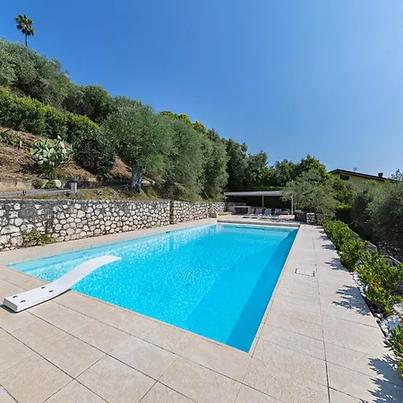 Mariavittoria Villa