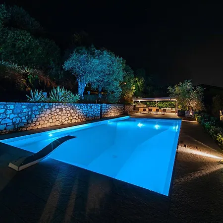 Mariavittoria Villa